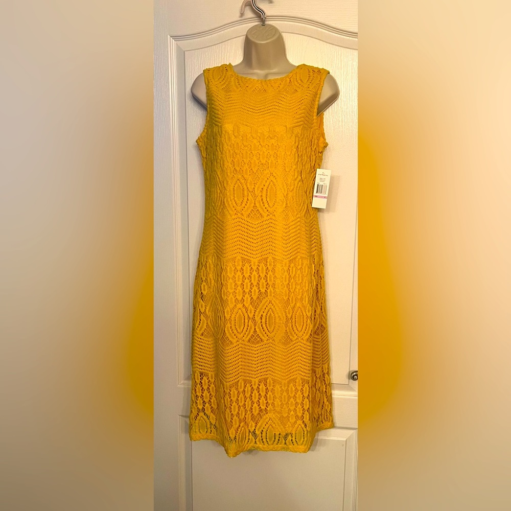 Sharagano Dress Embroidered detail sleevless yellow NWT